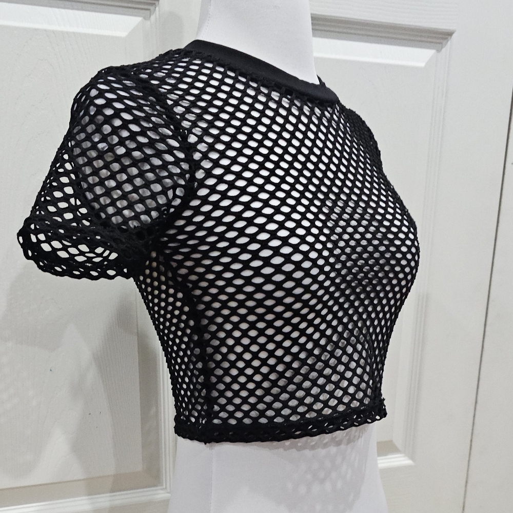 Dolls Kill Punk Goth Black Large Fishnet Cropped Top M NWT - Picture 2 of 8